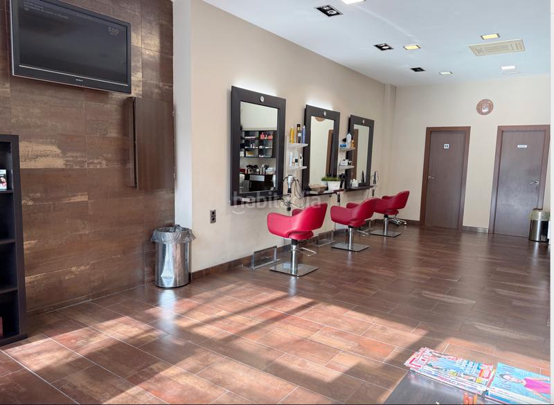 Foto 532e13dc-334c-4ca7-ae57-7317e789a2c8. Transfer business premise with heating in Mercat Rubí