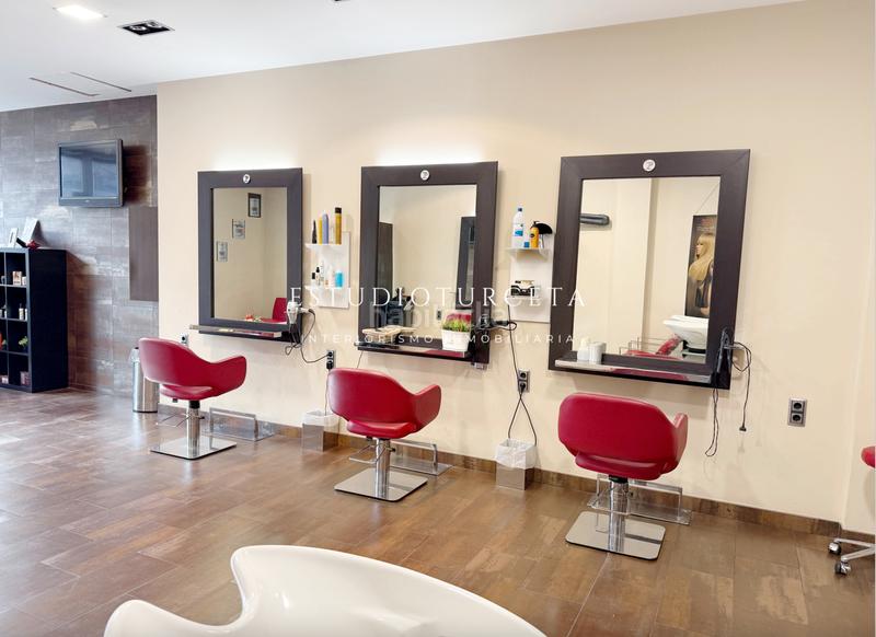 Foto 6b7f1d8c-12d8-4a8a-b477-e3b4dfa220ad. Transfer business premise with heating in Mercat Rubí