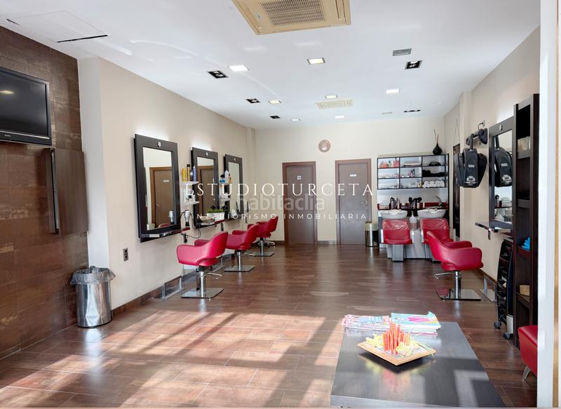 Foto af4cfb47-2024-47e3-8eec-421c73bc1c91. Transfer business premise with heating in Mercat Rubí