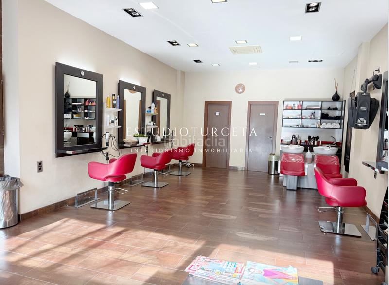 Foto a9bf4273-ace1-4d61-9d5a-cda2fc12151d. Pas-de-porte local commercial avec chauffage dans Mercat Rubí