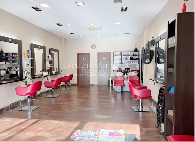 Foto f67b1b66-c97b-4f05-951e-537c1169fd43. Pas-de-porte local commercial avec chauffage dans Mercat Rubí