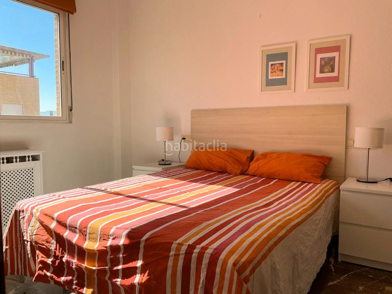 Foto f785845f-e7f8-4dcf-86ce-c718a3c7c494. Alquiler piso ?? bonito apartamento en periodistas con plaza de parking en Granada