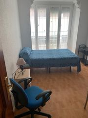 Lloguer Pis  Calle acera del triunfo. ?? precioso piso en zona triunfo – disponible curso 26-27 ??