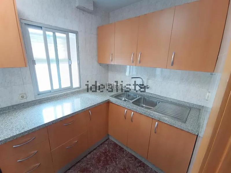 Foto 256b9e4c-bc57-42c1-9243-ea5ae4b88d46. Miete etagenwohnung mit heizung in Barrio de Zaidín Granada