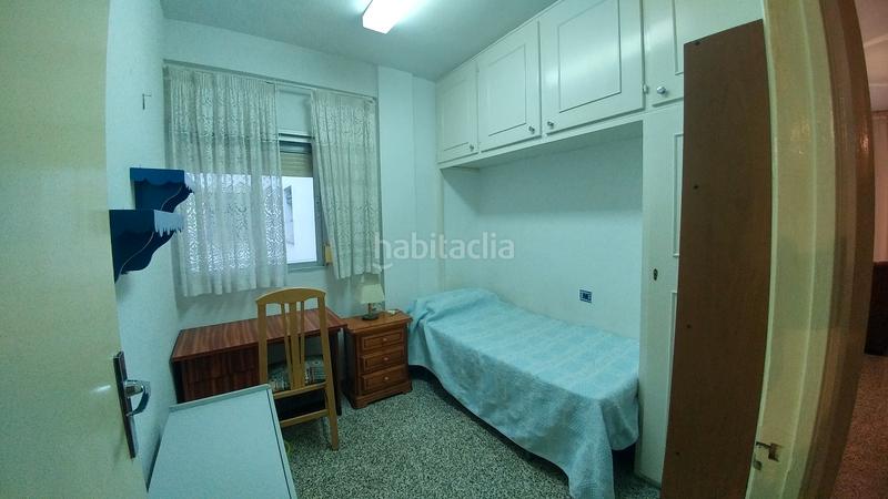 Foto 7cef47f8-74a3-464a-85b8-f12d5b4a7f01. Alquiler piso ?? piso para estudiantes en arabial – curso 25-26 en Granada