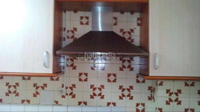 Foto 72c8ac52-e77c-47a0-ba2d-d274de4f91d8. Alquiler piso ?? piso en circunvalación la encina – chana ?? disponible para el curso 2025-2026 (contrato de 11 meses) en Granada