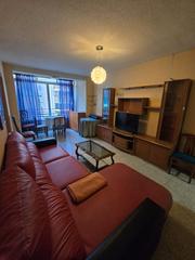 Location Appartement  Plaza de san pantaleón. ?? piso de 4 dormitorios – curso 25/26