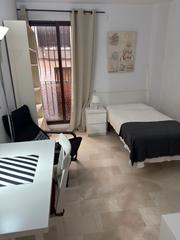Estudio en Calle Cardenal Mendoza