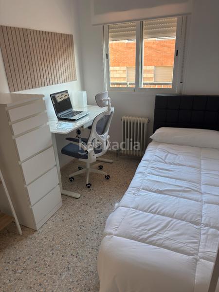 Foto 6653b005-8fc1-4ab7-87e9-886378dfc87c. Location appartement avec chauffage dans Cervantes Granada