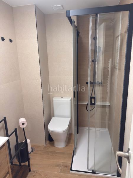 Foto c0fc5642-43f2-4fec-839b-df34d051ee82. Rent flat with heating in Cervantes Granada