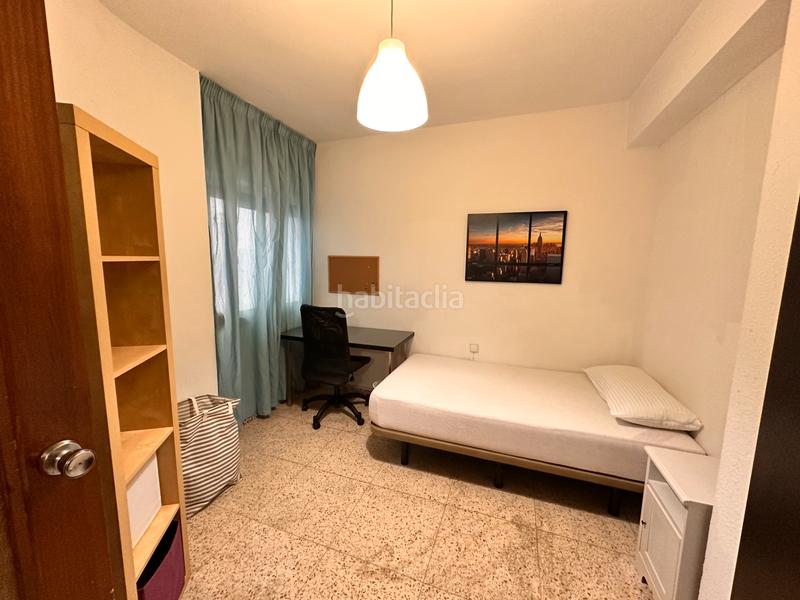 Foto b45487e0-e12c-4f1f-ab01-bb9a3ba62cba. Affitto appartamento in calle gonzalo gallas 25 in Granada