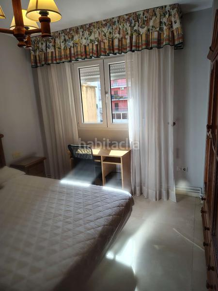 Foto 47b042ca-3ba3-4b6b-b73f-2839cd29128c. Alquiler piso en calle nueva de san antón 15 ? piso ideal para estudiantes en zona san antón ? en Granada