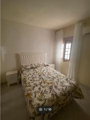 Location Appartement à Calle real de cartuja 36. Bonito piso en barrio de san ildefonso