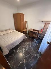 Lloguer Pis  Calle san juan de dios. ?? ¡habitación 300 disponible en piso compartido en san juan de