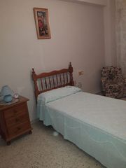 Location Appartement à Calle julio moreno dávila 10. ??? ¡piso chollo en alquiler en cartuja – curso 2026/2027! ???
