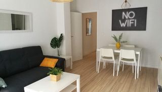 Affitto Appartamento in Camino de ronda 122. ??? ¡amplio piso para estudiantes en camino de ronda – curso 202