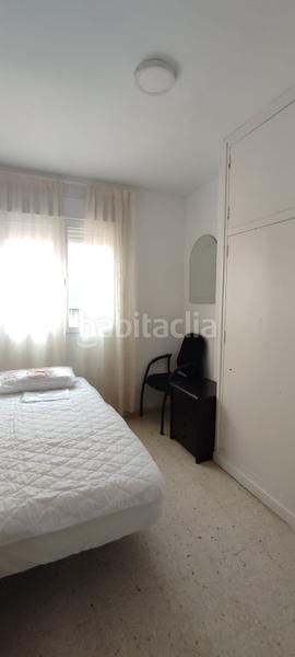 Foto 832a55ca-ab6b-4838-b848-2b06afdbd33d. Alquiler ático ?? bonito piso con terraza en alminares en Granada