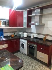 Miete Etagenwohnung  Calle almenillas. ??? ¡espectacular piso para estudiantes en zona hipercor – facul