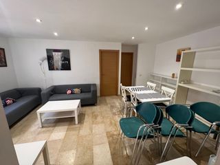 Miete Etagenwohnung  Calle portería de santo domingo. Magnífico piso en el realejo – piso disponible para el curso 26-