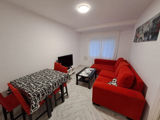 Rent Flat  Calle cisne. ??? piso reformado en los pajaritos para el curso 26-27???