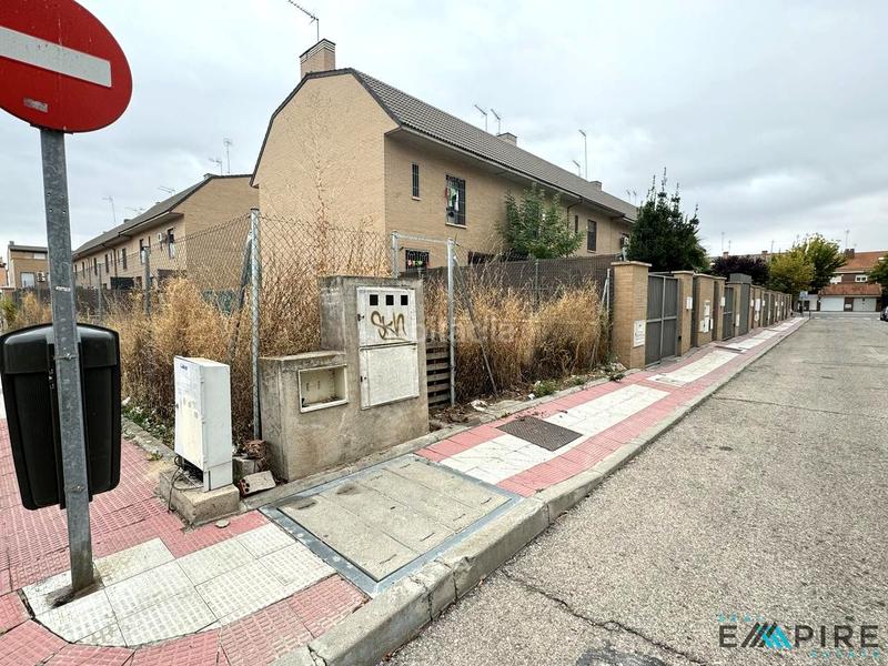 Foto c005b918-6b89-4c3d-b4ec-a7acc9e54db9. Terreno residenziale in Fuentebella-San Fermín-El Leguario Parla