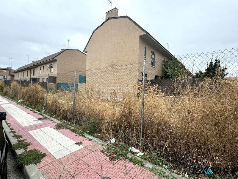 Foto 4e8bc9a1-975d-4d68-b166-5760fe08668a. Wohngrundstück in Fuentebella-San Fermín-El Leguario Parla