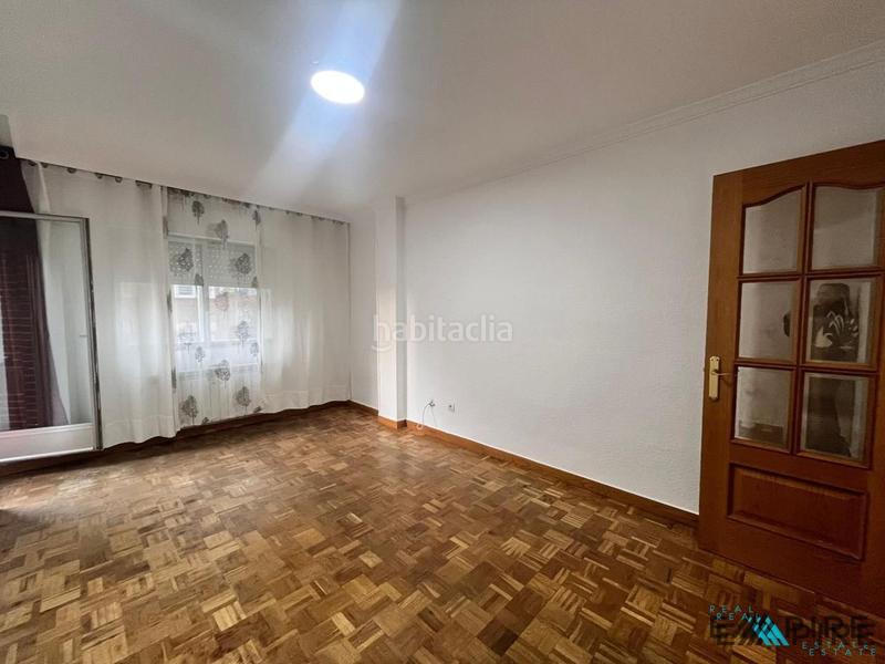 Foto 03029ff8-452f-4974-98b6-9ef20e96169b. Piso en Reyes Parla