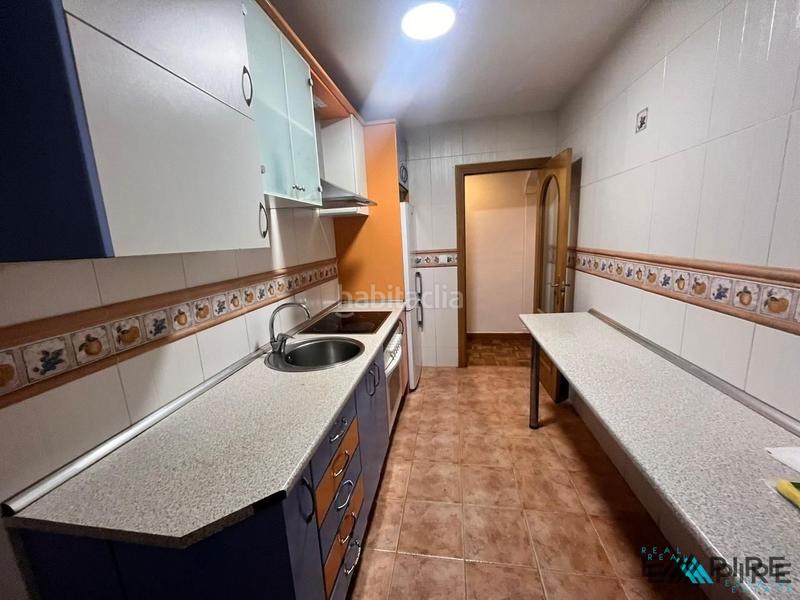 Foto 5cbd1bf9-8729-4c75-b657-ad51a5e81684. Piso en Reyes Parla