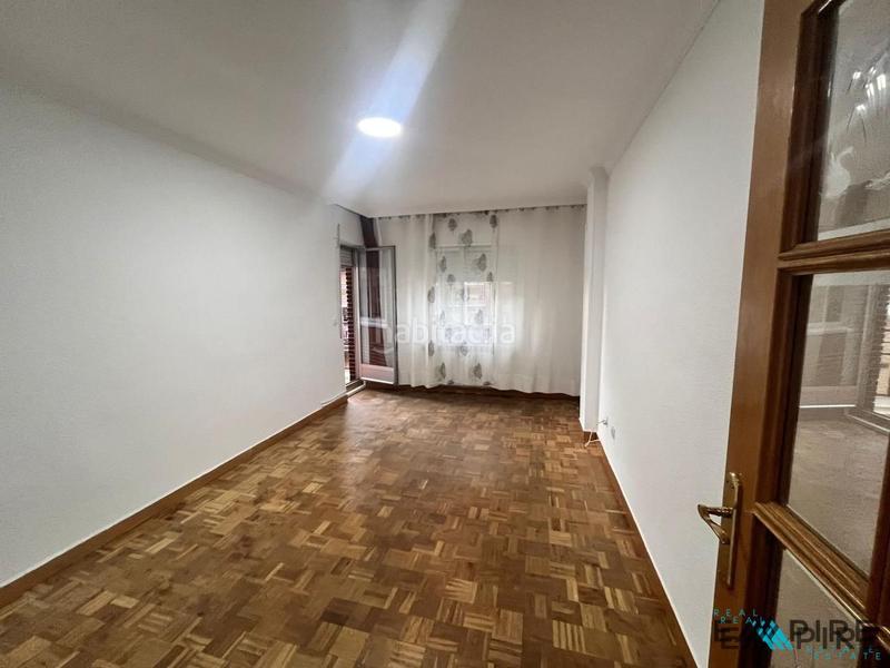 Foto 9c7f229d-d29e-43a4-b7c1-6e33158d7c20. Piso en Reyes Parla