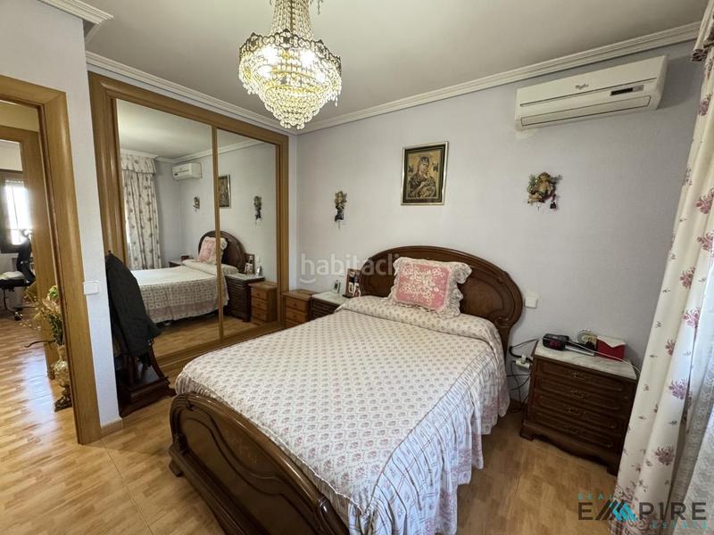 Foto 06d326ca-36a4-43e8-843a-5314cd1ef6a5. Casa con riscaldamento parcheggio piscina in Serranillos del Valle