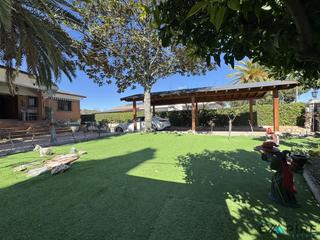 Casa  De los moscatelares
