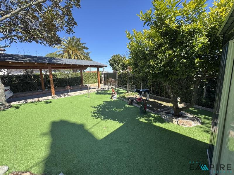 Foto ae363dd5-4b10-49f6-b2b1-1d3d1ac14a16. Casa con riscaldamento parcheggio piscina in Serranillos del Valle