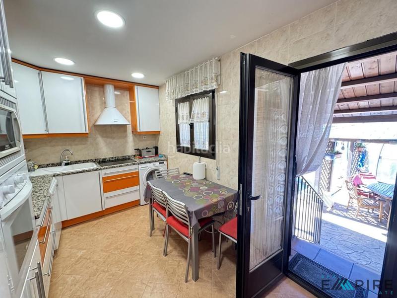 Foto 45eb99a2-3e05-4e6c-b368-26e37d0bb148. Haus mit heizung parking pool in Serranillos del Valle