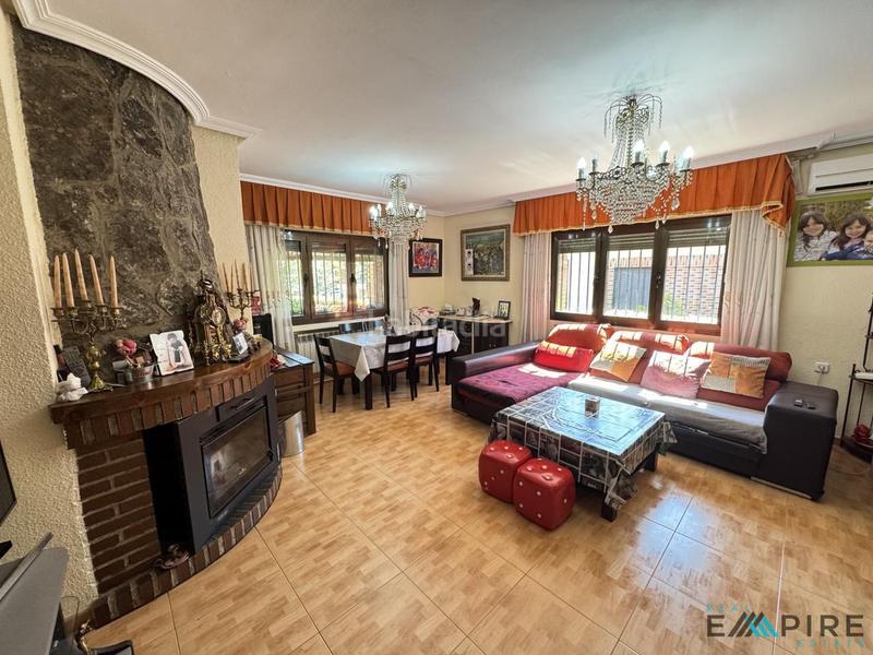 Foto 56cb883f-b54a-46ed-8a9a-dc3701b484d9. Haus mit heizung parking pool in Serranillos del Valle