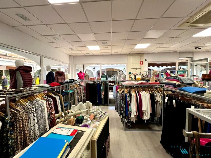 Foto dc795e76-c358-4d4e-a6da-e694415ec12b. Locale commerciale in Fuentebella-San Fermín-El Leguario Parla