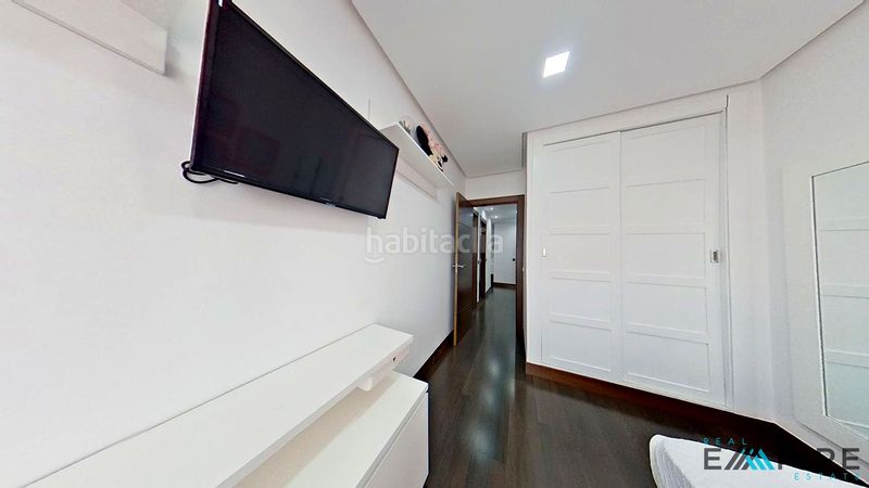 Foto 5afd2f31-e3e3-4229-9ac0-39ff04a31f00. Pis amb calefacció aparcament a Centro Parla