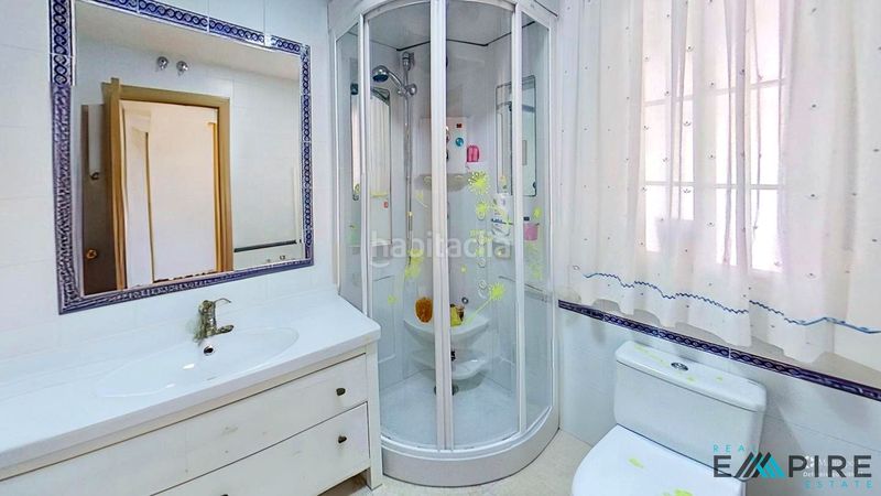 Foto c55e4b9e-080d-48c0-a585-03665f9c4e71. Casa amb calefacció aparcament piscina a Parque Coimbra Móstoles