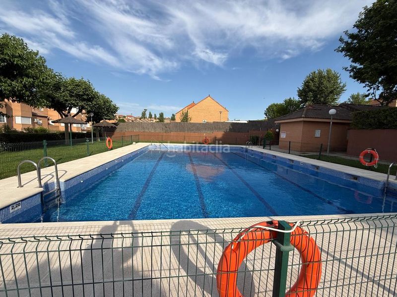 Foto dc5b7a09-9f98-4c42-903d-8a88f2fd64b4. Casa amb calefacció aparcament piscina a Parque Coimbra Móstoles