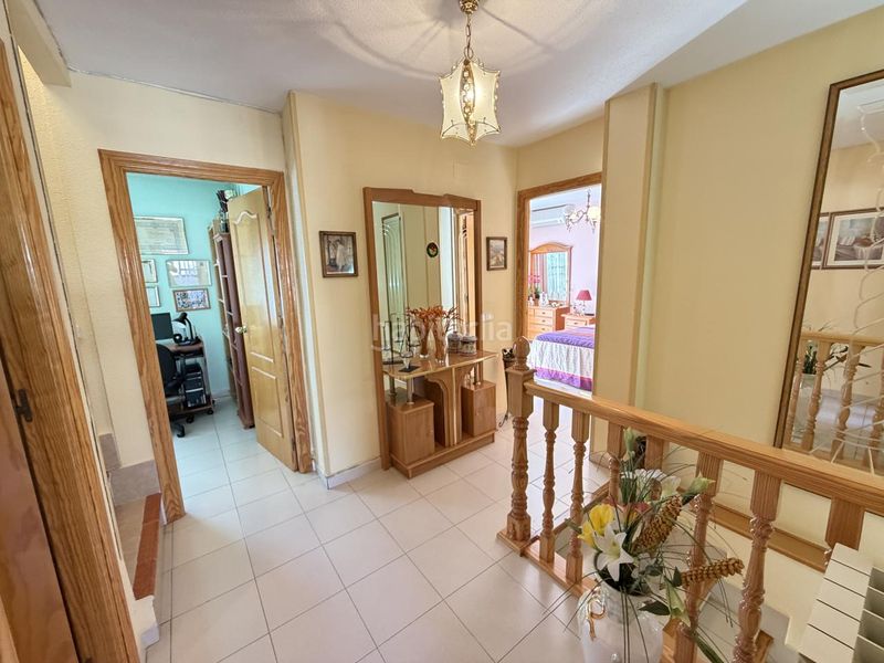 Foto a0022148-6358-4694-8e98-a442d2119a0c. Casa adossada amb calefacció aparcament a Las Américas Parla