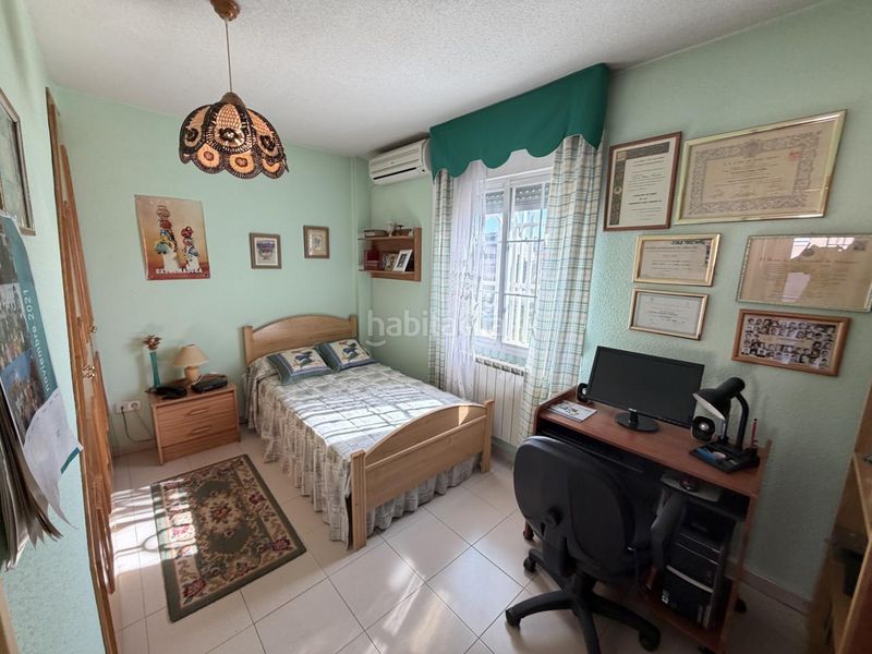 Foto a3baf582-9645-4090-91aa-b7e044c7fc5c. Casa adossada amb calefacció aparcament a Las Américas Parla