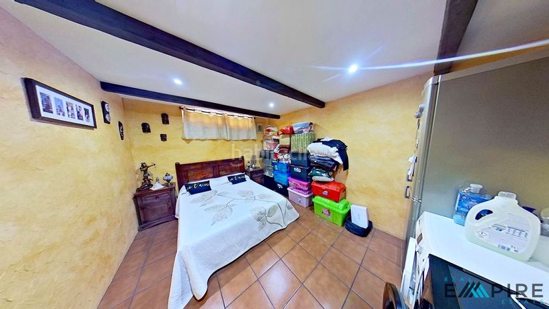 Foto 84b9613d-b93c-412d-beb8-f8401acd8ee7. Casa adossada amb calefacció piscina a La Ermita Parla