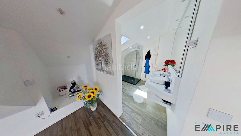 Foto f4d80686-d681-45a3-a15b-0204bd848784. Casa adossada amb calefacció piscina a La Ermita Parla
