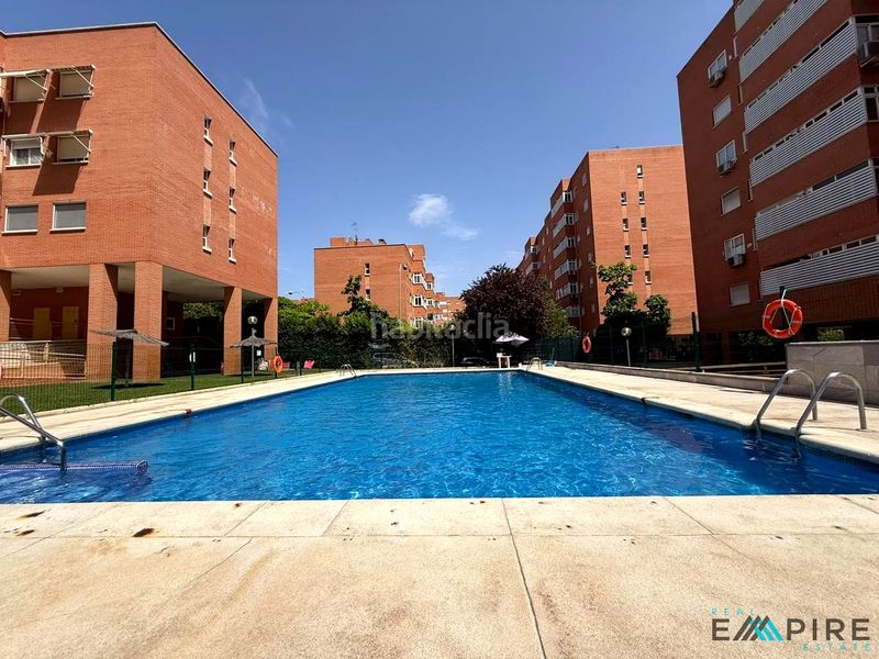 Foto 5b4b9b73-6658-4550-bb39-ca1eb634619d. Pis amb calefacció aparcament piscina a PAU de Carabanchel Madrid