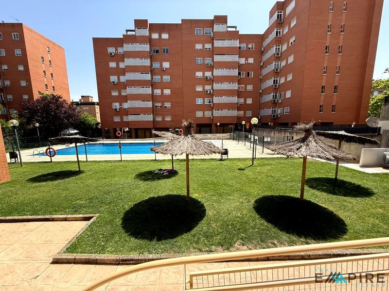 Foto 5d98192e-f07a-48e5-b325-981b846e7641. Pis amb calefacció aparcament piscina a PAU de Carabanchel Madrid