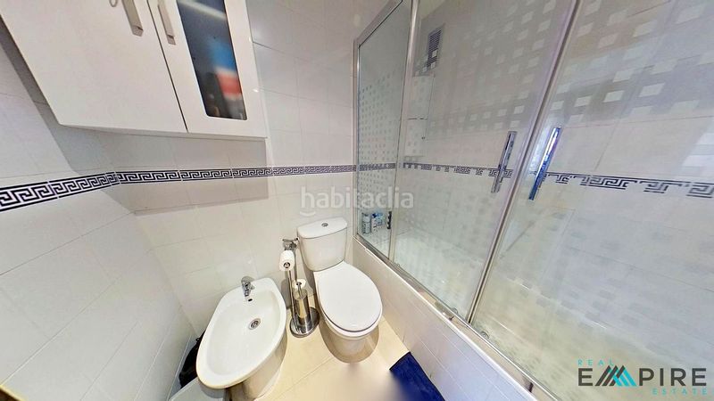 Foto f80691bf-9aa0-4385-80d9-e6d41aae421c. Pis amb calefacció aparcament piscina a Parla este Parla