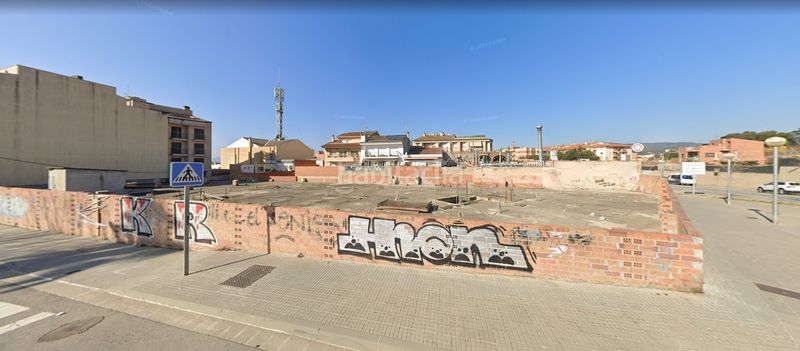 Foto dfd1da93-c516-4ece-a698-83ef9baf0106. Terreny residencial a avinguda barcelona 98 a Piera