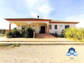Chalet  Carretera esparragal. Chalet con 5 habitaciones amueblado con parking, piscina, calefa