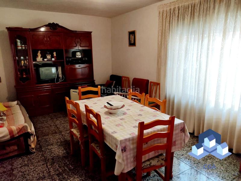 Foto 737c242b-40d1-4571-963b-57b72082273a. Haus mit kamin parking in Avilés Lorca