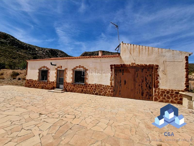 Foto 0cd9100a-bd83-4c05-9c4c-b71558f6e3a3. Casa amb xemeneia a Zarcilla de Ramos Lorca