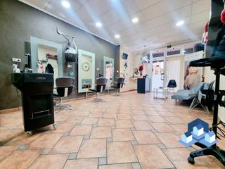 Local Comercial en La Via. Bajo comercial en la via